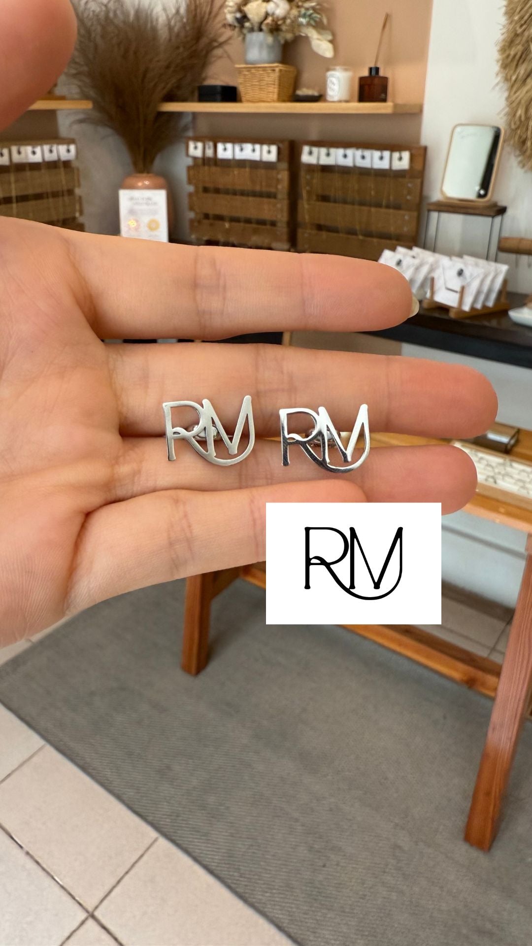 *PRE-ORDER Script Initial Cufflinks