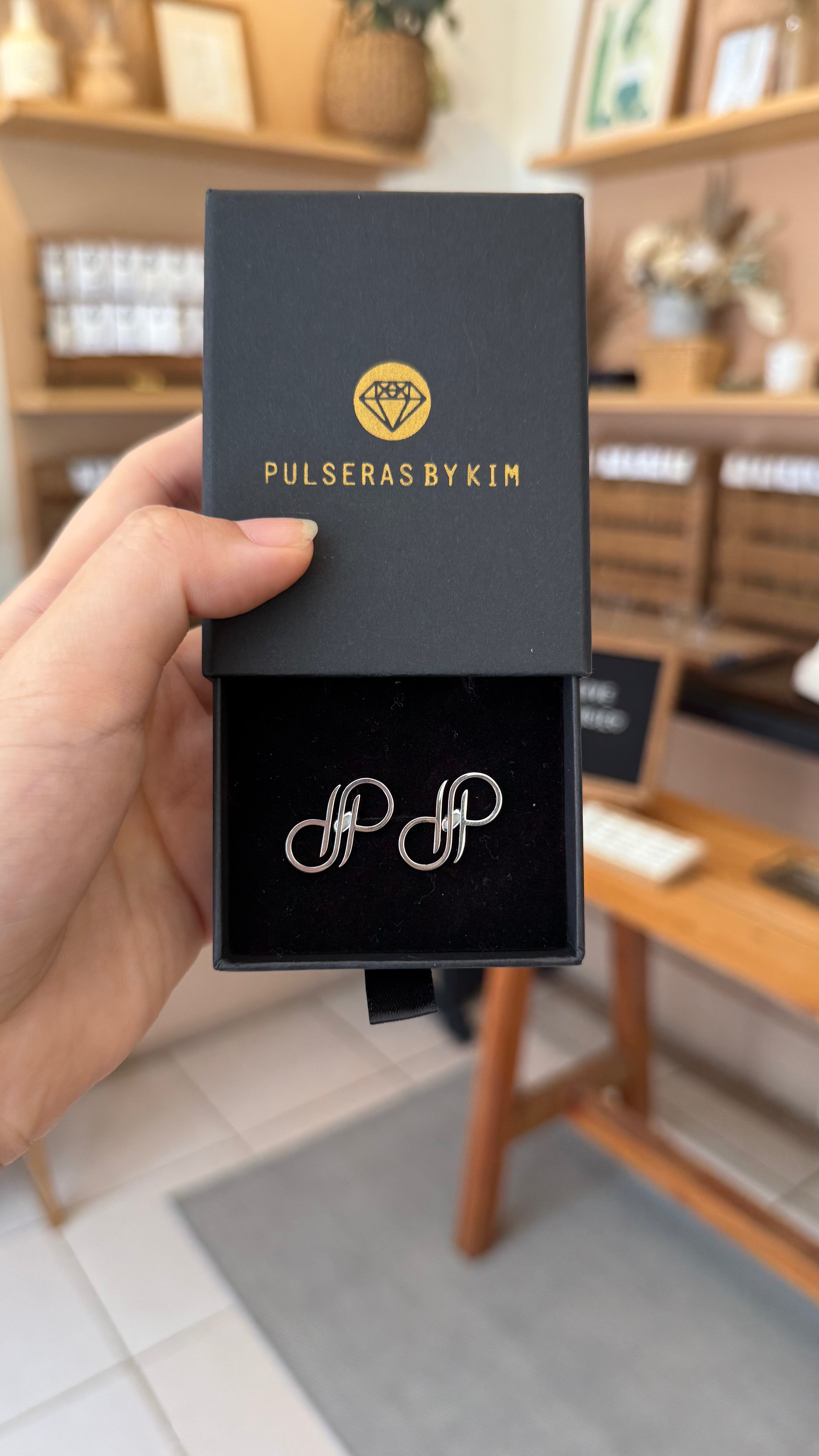 *PRE-ORDER Script Initial Cufflinks