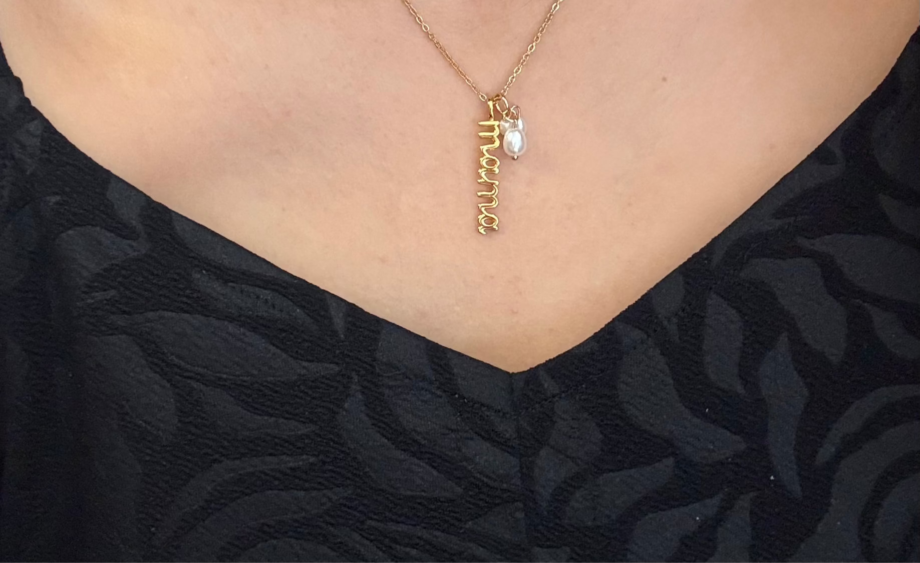 "mama" Vertical Necklace LIMITED MOTHER'S DAY