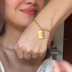 *LIMITED MOTHER'S DAY Lazer Engraved Letter Locket Bracelet