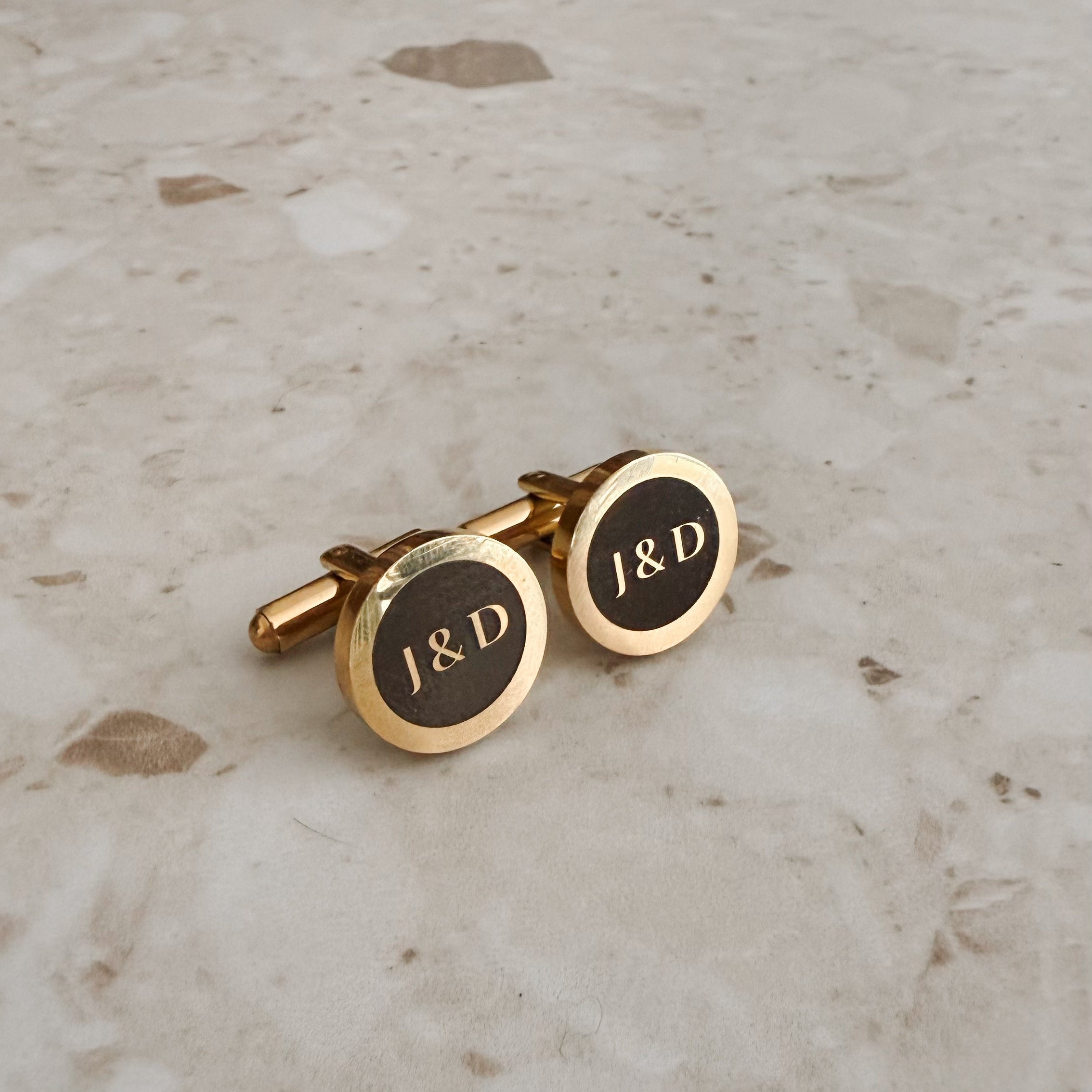 Reverse Engraved Round Cufflinks