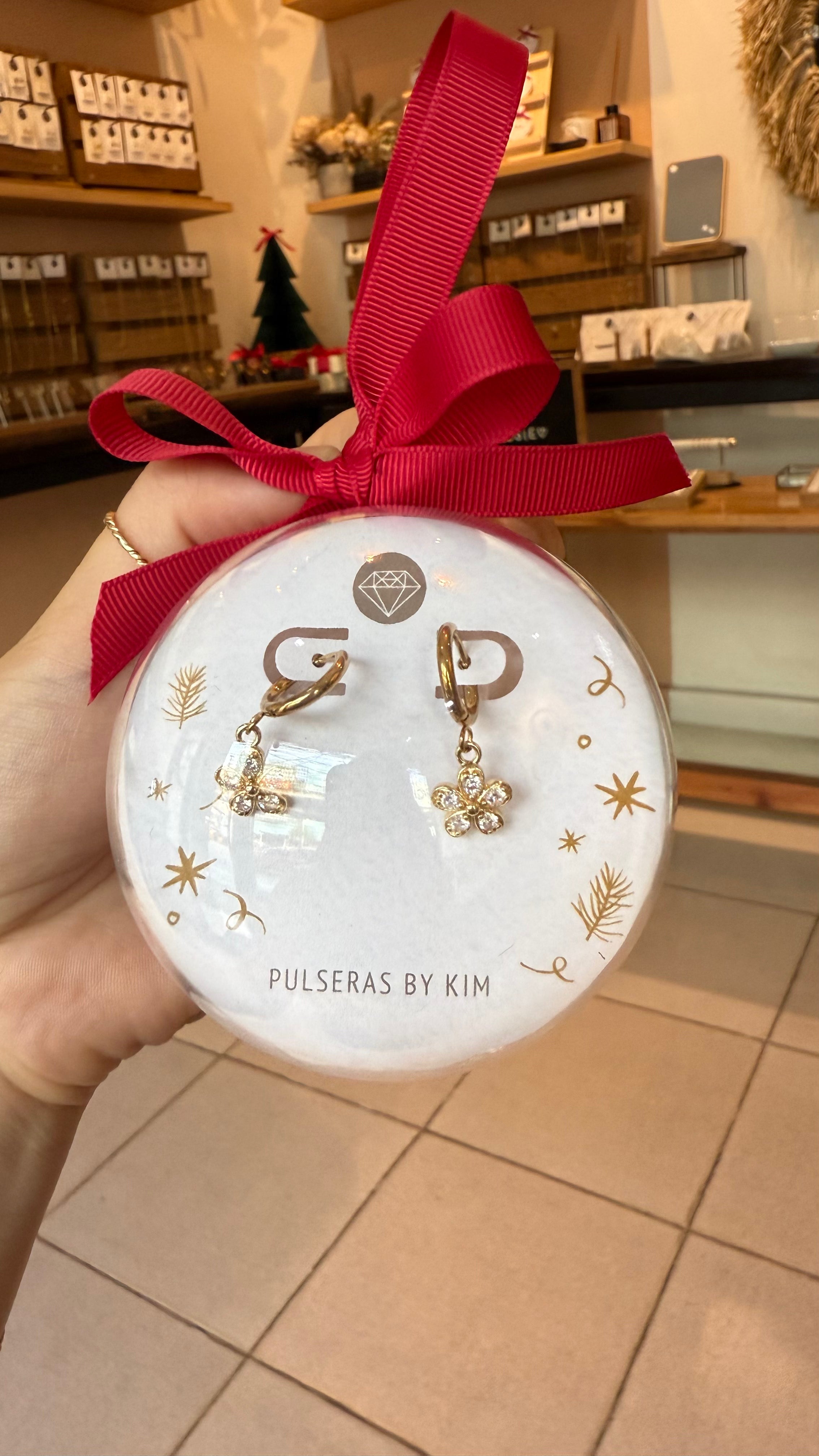 LIMITED HOLIDAY Flower Sparkle Hoops