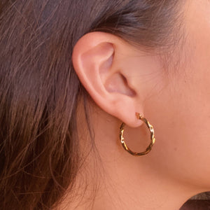 Midi Twisted Circle Hoop Earrings