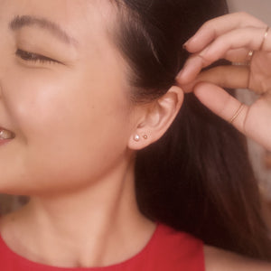 Reversible Mini Pearl & Circle Screwback Stud Earrings