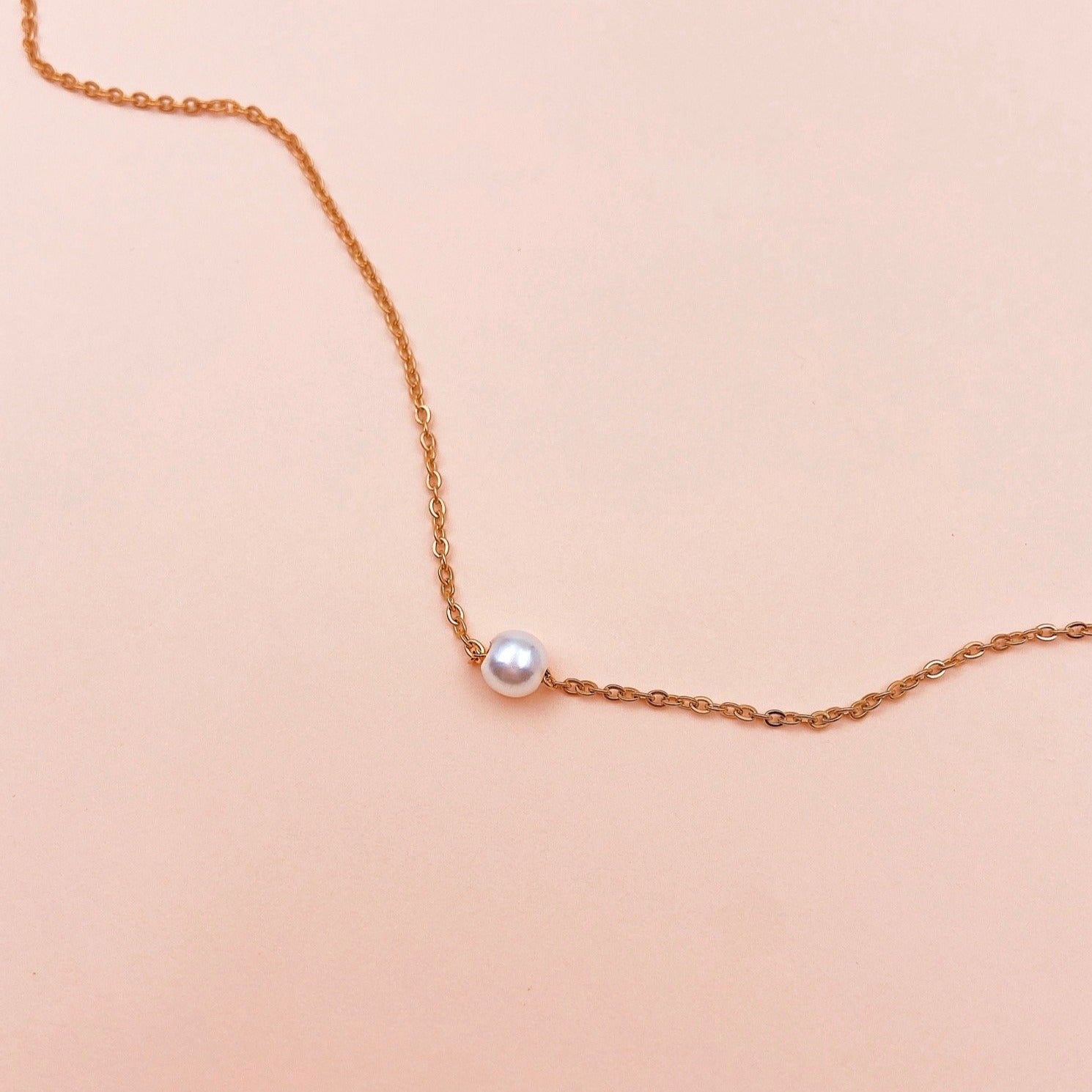 Mini Faux Pearl Necklace / Choker